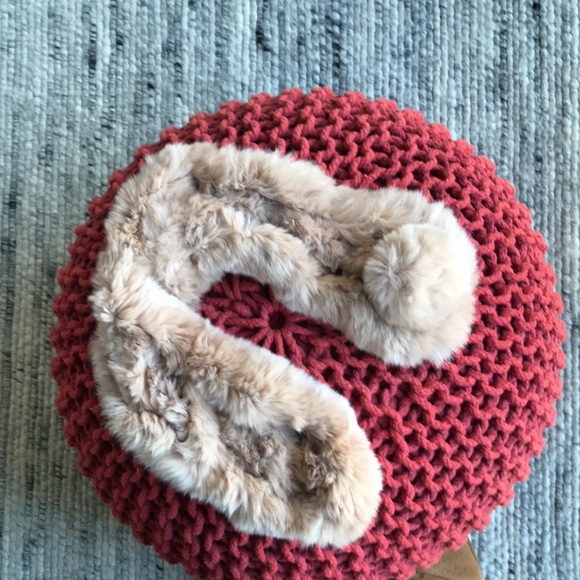 Beige mink scarf - Picture 7 of 10